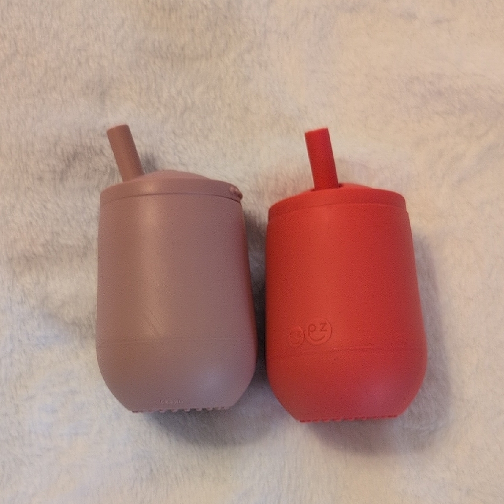 EzPz Mini Cup + Straw